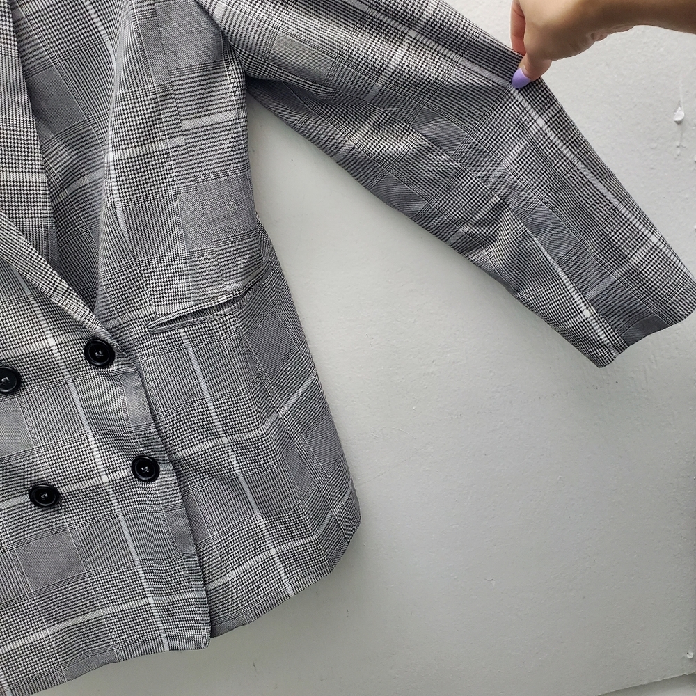 Double Breast Grid Pane Houndstooth Blazer w/ pockets! B & W S… - Picture 8 of 14